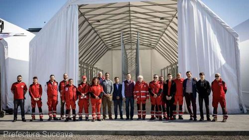 Crucea Roşie Italiană a construit la Suceava un hub umanitar pentru facilitarea transporturilor cu ajutoare spre Ucraina / Depozitul permite stocarea a 700 de paleţi cu materiale umanitare în greutate de peste 500 de tone