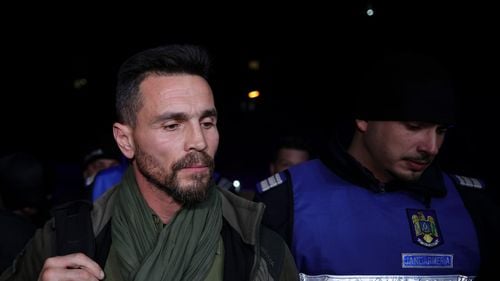 Eugen Sechila, „umbra” lui Călin Georgescu, a fost trimis în judecată pentru confecționarea și răspândirea de simboluri legionare / Dosarul se află pe rolul Judecătoriei Oltenița