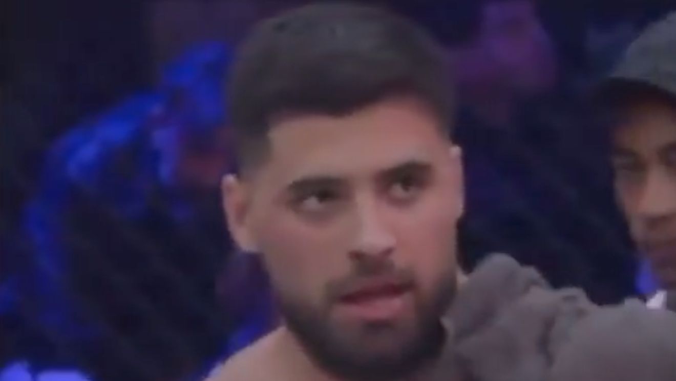 Scandal în MMA: Doi fraţi gemeni care au trişat, trădaţi de un tatuaj