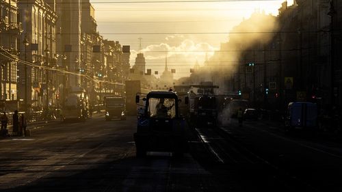 Un român a câștigat un concurs de fotografie, în Rusia / A trebuit să facă fotografii în Sankt Petersburg timp de 24 de ore / ”Fără cartelă de net, nu aveam acces la hărţi, Google, traducere, nu puteam comanda taxi şi nici nu ştiam cu ce mijloace de transport putem ajunge unde dorim”
