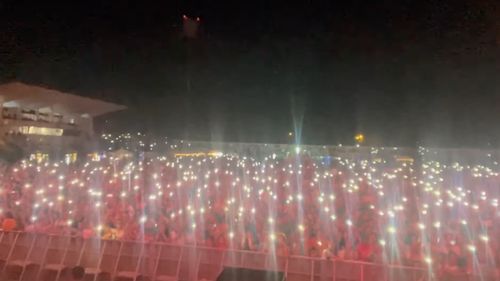 VIDEO Iași: Mii de oameni au venit pe stadionul Emil Alexandrescu, la concertele din cadrul Festivalului Inimo