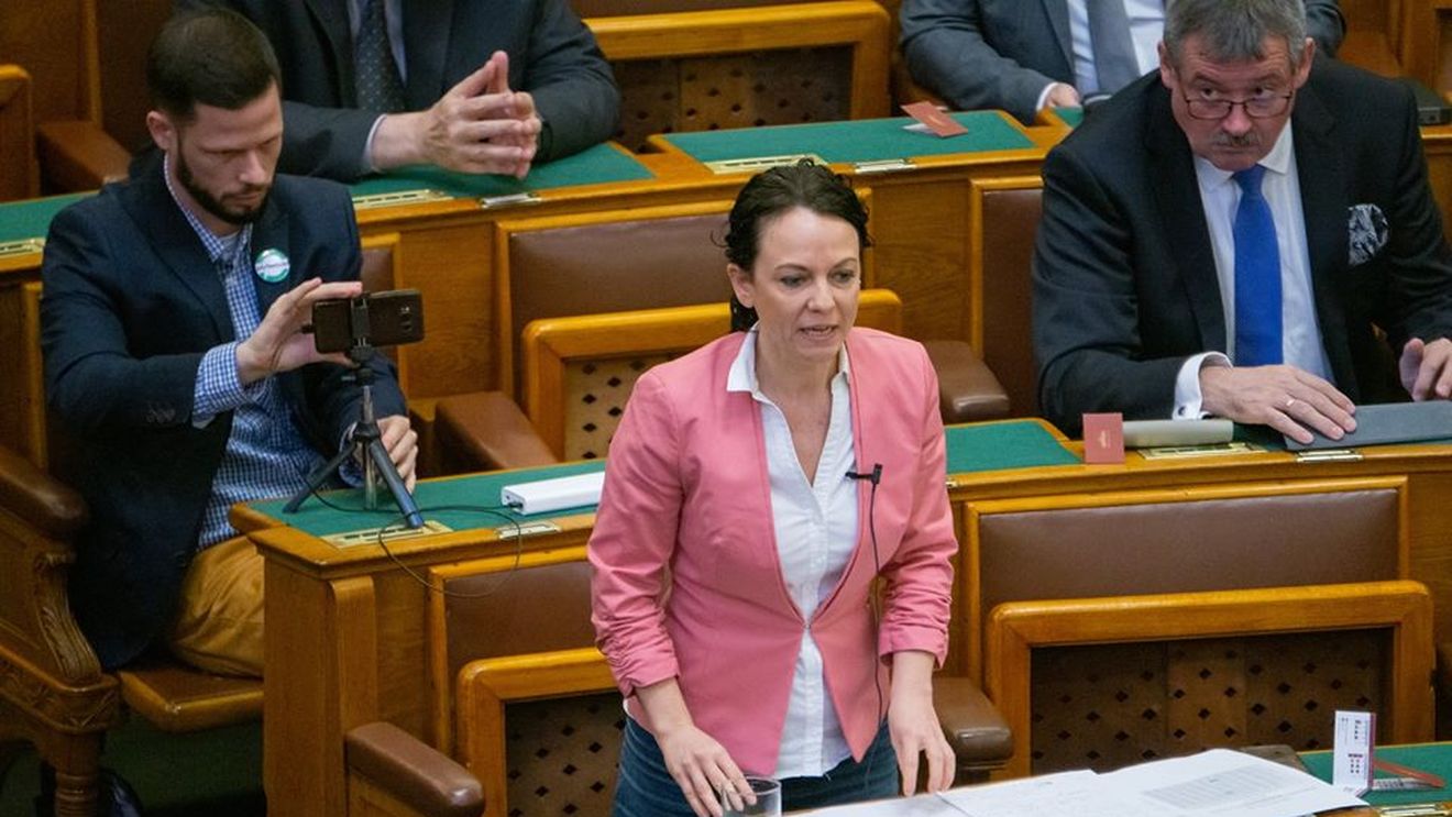 Szabó Tímea: Adevărul este că ambasadorul român și-a exprimat solidaritatea cu mine după ce am fost atacată într-un articol care evocă tonul nazist publicat în presa lui Viktor Orban 