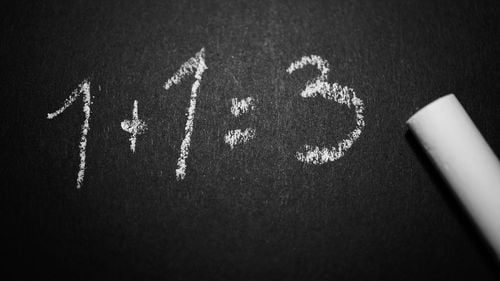 O profesoară de matematică din SUA susține că adunarea 2+2=4 "pute a patriarhie supremacistă albă"