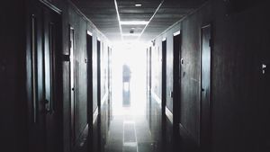 Angajaţii din Finanţe Buzău au declanşat un nou protest spontan / Ameninţă cu oprirea activităţii / ”Vom protesta până în momentul în care o să înţeleagă că suntem importanţi”