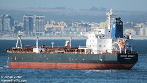 Marea Britanie, alături de SUA și Israel, acuză Iranul că a atacat petrolierul din largul Omanului, în care au murit un român și un britanic