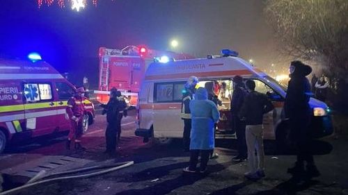 Vaslui: Incendiu puternic într-un bloc din Bârlad / 70 de persoane au fost evacuate / 4 persoane au avut nevoie de îngrijiri medicale