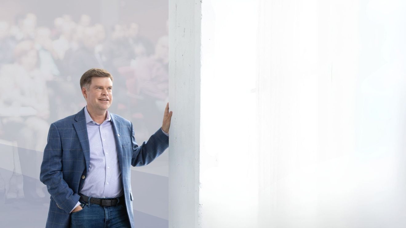 Jason Palmer, un democrat necunoscut, l-a înfrânt pe Joe Biden în caucusul din Samoa Americană / Politicianul nu a călcat niciodată în acest teritoriu înainte de alegeri
