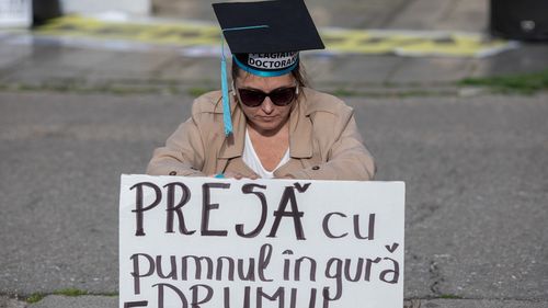 Vera Jourova vrea să convingă statele UE să adopte legislație anti-SLAPP, procese menite să hărțuiască jurnaliștii