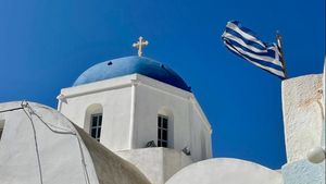 Restricții în Grecia: Credincioșii eleni, obligați să prezinte un test COVID-19 negativ pentru a participa la slujbe în biserici