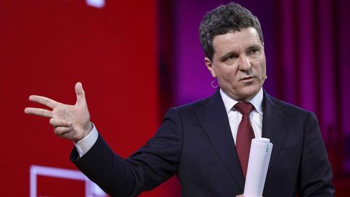 Nicușor Dan la Antena 3: Nu am voie să mă enerveze Ilie Bolojan / Păstrarea TVA a fost parte din înțelegerea făcută când s-a format guvernul / L-am rechemat pe Lazurcă pentru a ocupa o poziție în București / Marea corupție nu a fost deranjată / Vizită în SUA în 2026