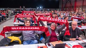 Extrema stângă europeană începe să câștige alegători (WSJ)