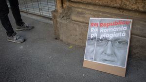 Declarație sfidătoare a lui Sorin Cîmpeanu într-un comunicat asumat de PNL: ”Am fost ținta unor atacuri injuste și nefondate. Este o demisie care a venit din dorința de a nu periclita parcursul noilor legi ale educației”