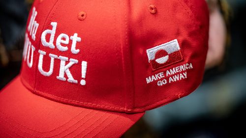 Șepcile „Make America Go Away” câștigă popularitate pe fondul conflictului legat de Groenlanda