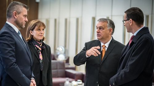 Patru premieri au aniversat împreună la Praga și Bratislava trei decenii de la ”Revoluția de catifea”