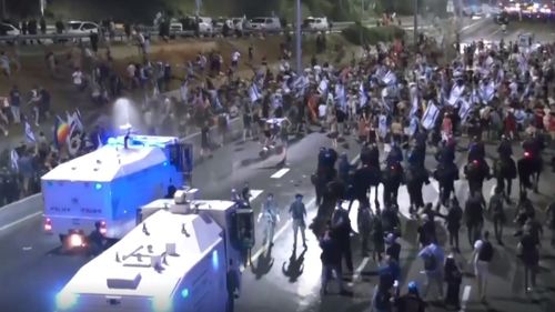 Peste un sfert dintre israelieni se gândesc să părăsească țara pe fondul tulburărilor generate de reforma justiției - sondaj