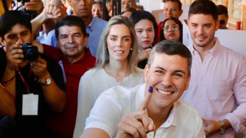 Economistul Santiago Pena, candidatul partidului conservator aflat la putere, ales președinte în Paraguay