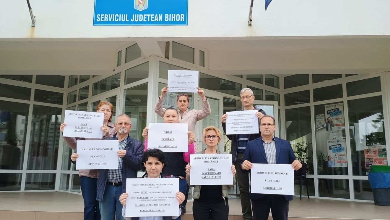 Angajații Arhivelor Naționale din aproape toată țara au organizat proteste față de diferențele de salarizare dintre serviciile județene și aparatul central al instituției