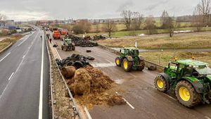 Agricultorii francezi anunţă acţiuni de protest, începând de luni, odată cu summitul G20 din Brazilia, împotriva unui Acord de liber-schimb UE-Mercosur. Ei consideră tratatul un simbol al unei concurenţe neloiale