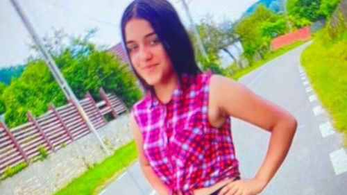 O minoră de 12 ani este căutată de polițiștii din Vrancea după ce nu s-a mai întors acasă