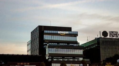 Amazon închide laboratorul de inteligență artificială din Shanghai, în contextul tensiunilor SUA-China