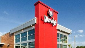 Lanţul de fast-food Wendy's lămureşte tweet-urile sale devenite virale, după ce Katy Perry a făcut o scurtă călătorie în spaţiu
