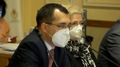 Vlad Voiculescu, despre gestionarea epidemiei de COVID: E critic ca comunicarea să fie îmbunătățită, e critic ca oamenii să respecte regulile / Nicio măsură a statului nu poate fi exclusă
