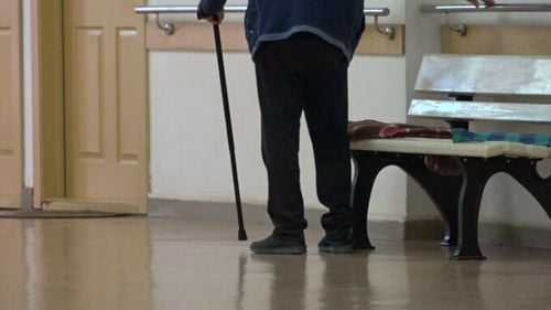 România, în „clubul select” al ONU de state „super-îmbătrânite”. „Statul român e obligat să sprijine politici pro-nataliste”