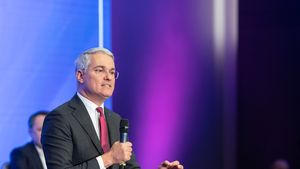 Ministrul Dragoș Pîslaru a dezvăluit ce salariu are. „În cazul meu mă întreține soția, ceea ce știu că este foarte greu de crezut în momentul de față”
