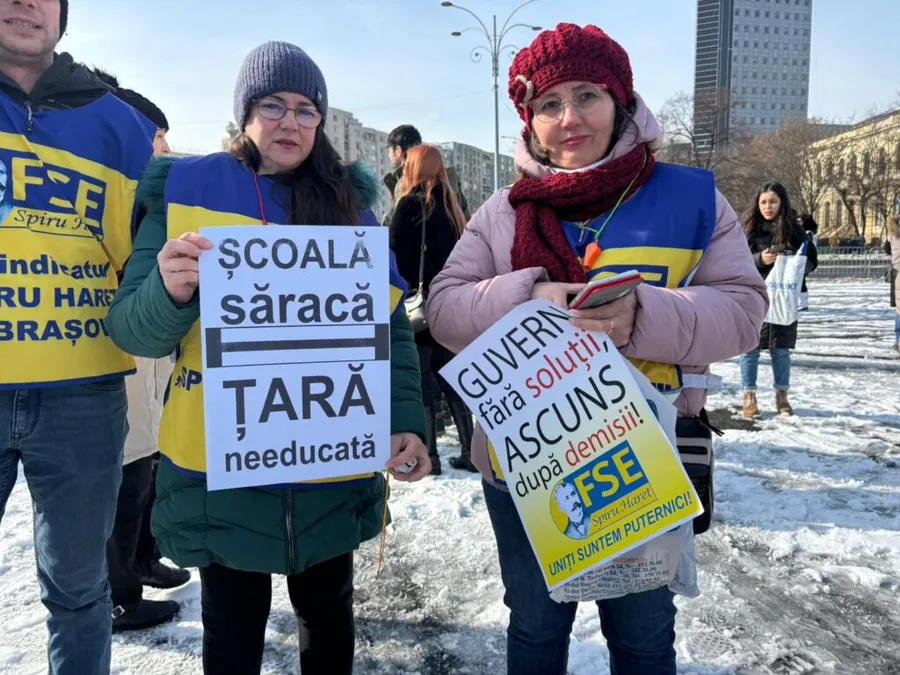 protest profesori Piata Victoriei, Guvern