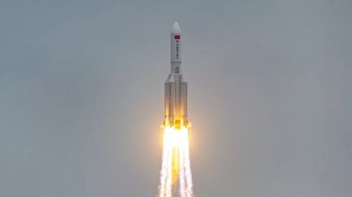 Resturile rachetei din China scăpate de sub control s-au dezintegrat deasupra Oceanului Indian