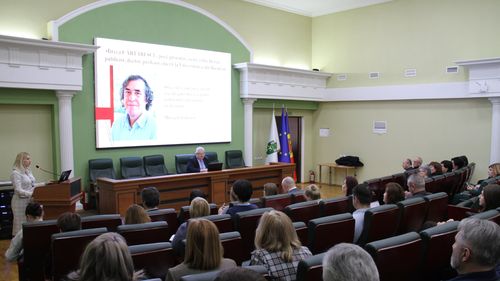 Scriitorul Mircea Cărtărescu a primit titlul de Doctor Honoris Causa al Universității de Stat din Republica Moldova
