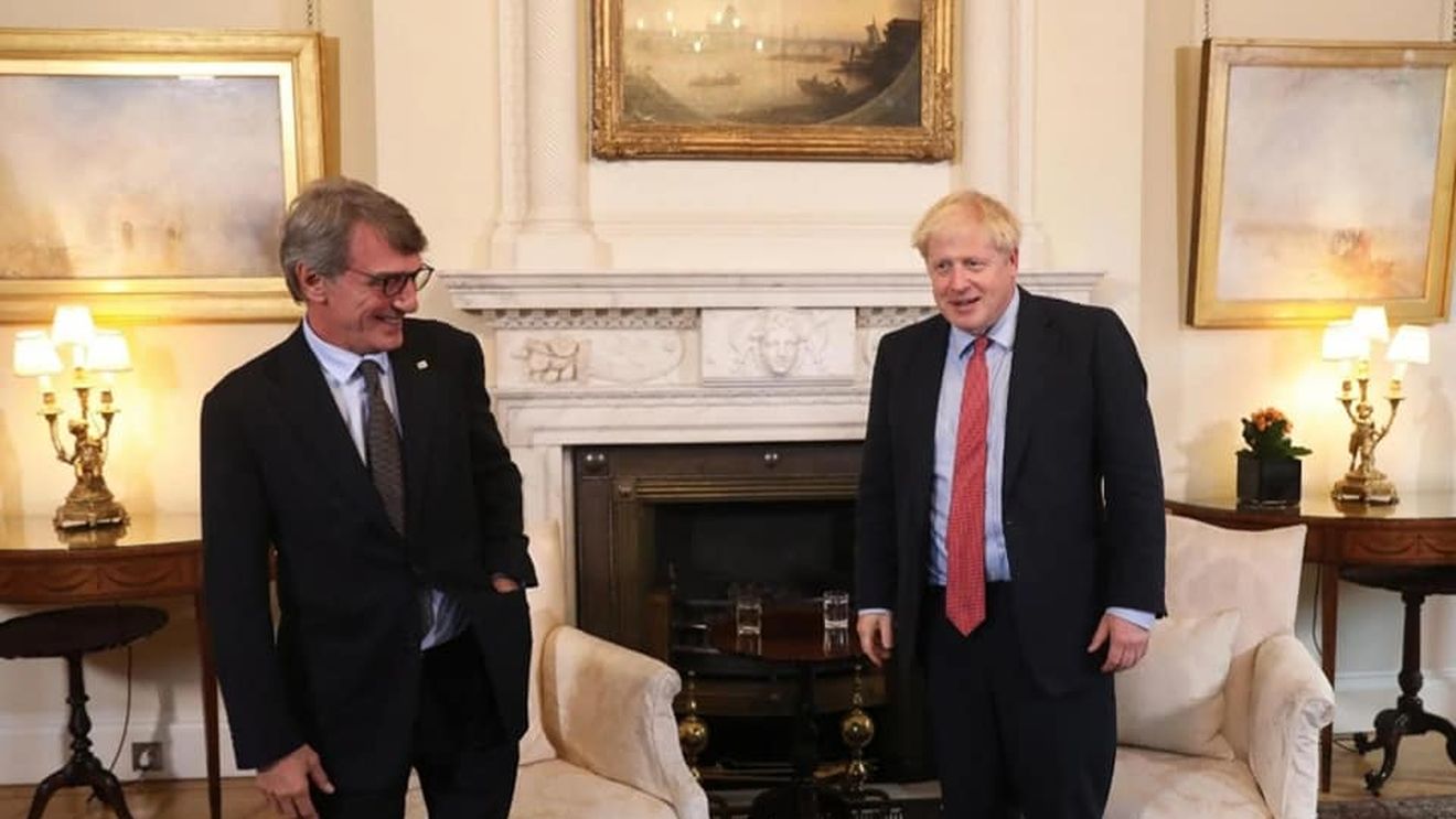 Președintele Parlamentului European, David Sassoli, le cere liderilor UE să permită Marii Britanii o amânare a Brexitului
