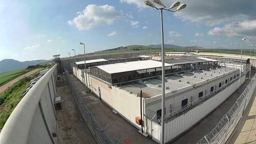 Guvernul israelian privează deţinuţii palestinieni de hrană, a decis Curtea Supremă israeliană, care a ordonat a ordonat autorităţilor să crească cantitatea și calitatea alimentelor