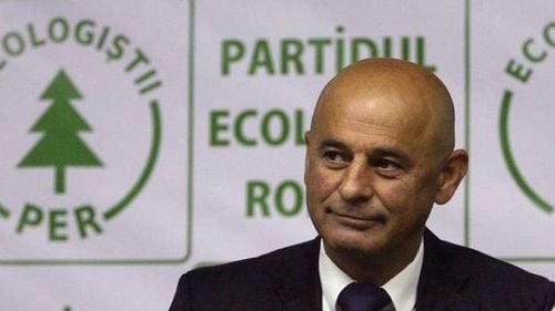 UPDATE Șeful Partidului Ecologist Român, Dănuț Pop, a fost reținut de DNA într-un dosar de trafic de influență/ Pop ar fi primit 10.000 de euro pentru a interveni pe lângă un deputat ca să angajeze un consilier parlamentar
