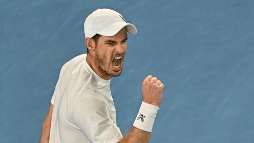 Andy Murray merge mai departe la Australian Open după un meci de 5 ore și 45 de minute / Cel mai lung meci al turneului rămâne finala Djokovic - Nadal din 2012