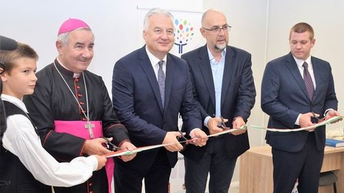 Vicepremierul Zsolt Semjén, apel către studenții maghiari la inaugurarea colegiului Bolyai János din Timișoara: Să nu uite că această clădire este o mică patrie, o mică Ungarie