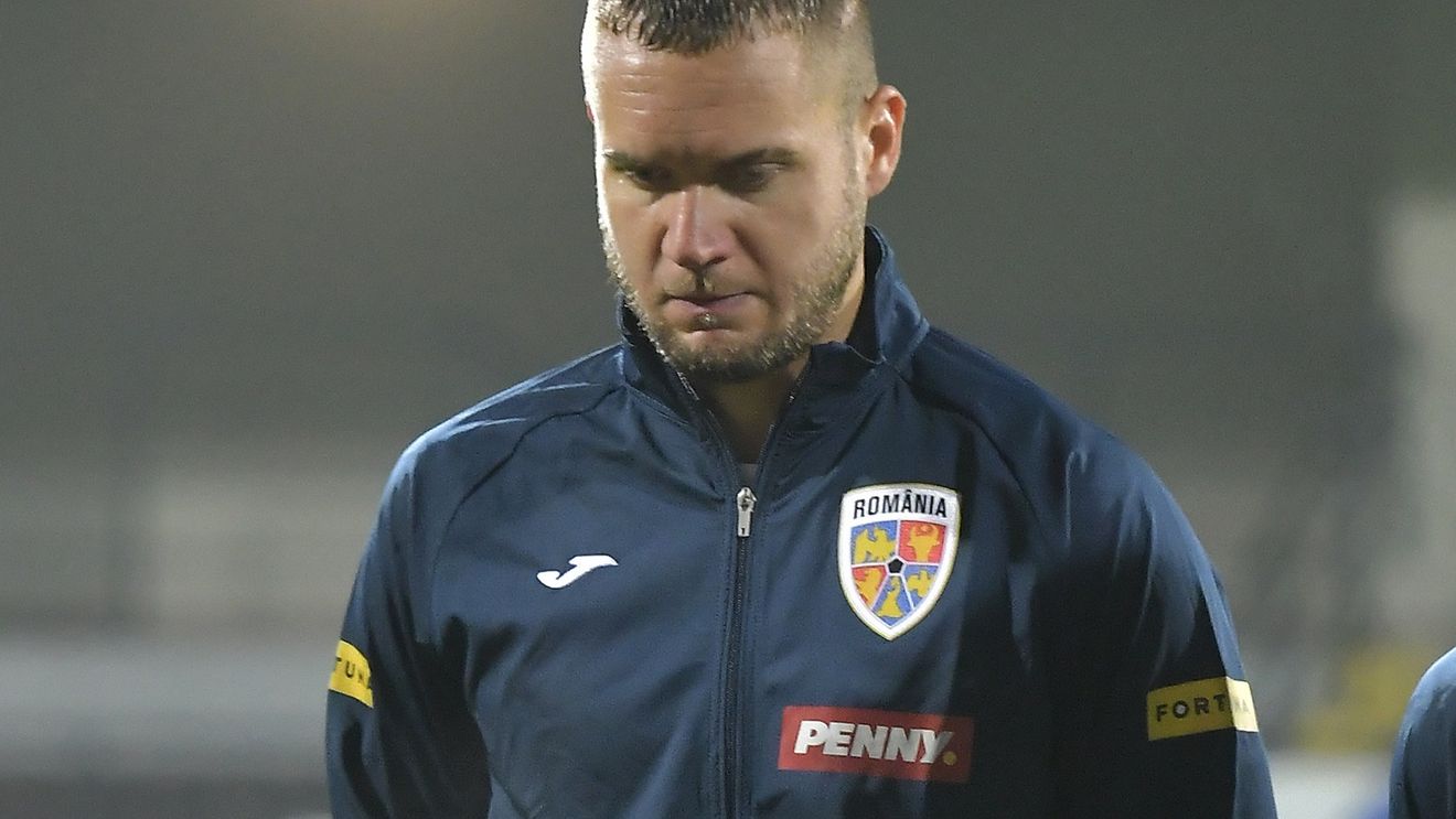 George Puşcaş s-a accidentat și nu va putea juca la meciurile României cu Andorra și Belarus. Louis Munteanu, convocat în locul atacantului de la Genoa