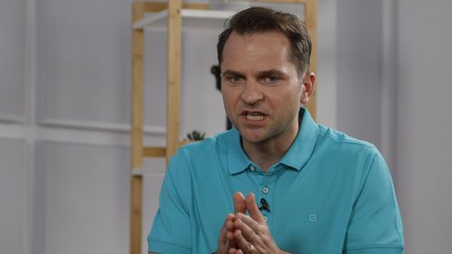 Burduja: Politicile de „înverzire” ale Europei nu au fost politici publice bine gândite, ci o ideologie urmată orbeşte/ Această terapie şoc verde trebuie să înceteze / Am devenit dependenţi de gazul rusesc şi de tehnologia altor state, în timp ce promovăm politici care ne-au dezavantajat proprii antreprenori