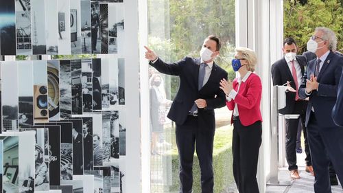 Premierul luxemburghez Xavier Bettel, bolnav de Covid, a fost spitalizat pentru analize suplimentare