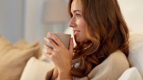 Cel mai bun ceai pentru un somn liniștit, potrivit Cleveland Clinic. Combate anxietatea, gândurile nedorite și induce somnolența
