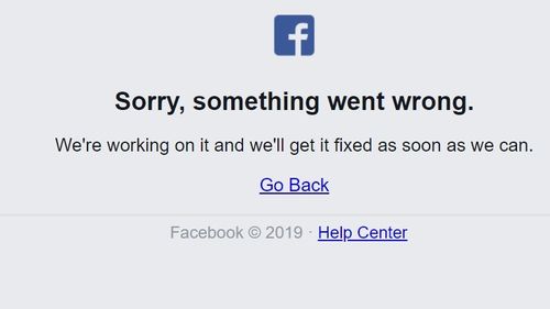 Facebook anunță revenirea la normal după o pană majoră/ CIA: Nu, nu vă putem ajuta. Aţi încercat să opriţi şi să reporniţi?