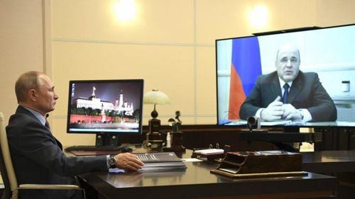 Putin susține că nu folosește niciodată internetul. Le-a cerut rușilor „să nu evadeze din realitate în metavers”