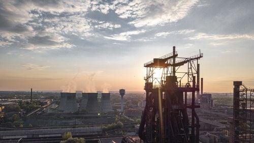 Planul de restructurare al combinatului siderurgic Liberty Galați a fost aprobat de creditori și omologat de Tribunalul Galați / Planul prevede plata integrală a creanțelor bugetare ce totalizează 594 milioane de lei și achitarea creditului primit de la statul român prin Eximbank în valoare de 708 milioane lei