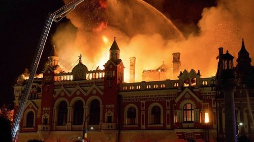 Primăria Oradea va deschide luni un cont cont bancar pentru donații în vederea reabilitării Palatului greco-catolic, afectat sâmbătă de un incendiu