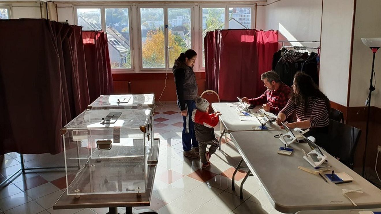 Aurescu: Există propuneri pentru înfiinţarea a peste 600 de secţii de votare în străinătate