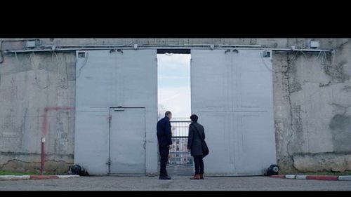 De vorbă cu Vlad Logigan, actorul principal din „Visul”, cea mai nouă comedie românească, lansată în decembrie. O parte dintre filmări au avut loc la Penitenciarul Rahova și Teatrul Odeon