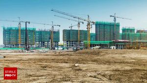 România construiește într-un ritm fără precedent: volumul lucrărilor a crescut cu 58%, iar construcțiile aduc 8,2% din PIB