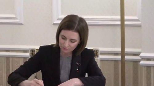 Președintele Federației de Judo din Moldova, inculpat într-un dosar penal, a fost decorat de Maia Sandu cu „Ordinul Onoarei”