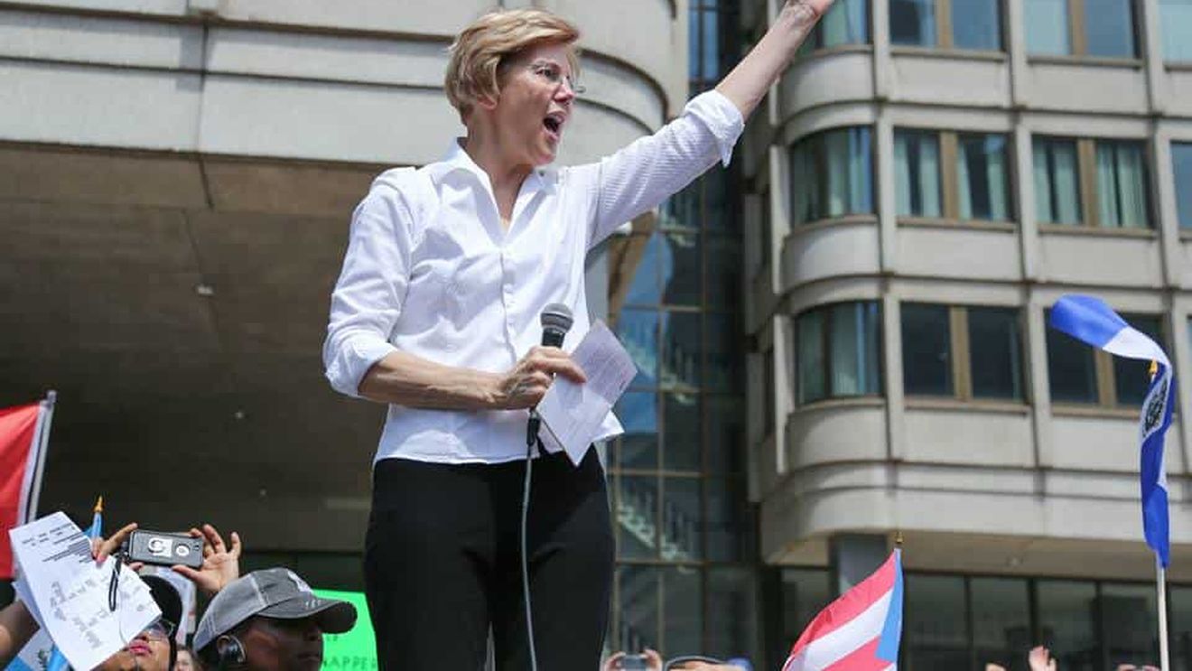SUA: Elizabeth Warren l-a ajuns din urmă pe Joe Biden în cursa pentru primarele democrate