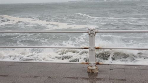 Porturile de la Marea Neagră, închise din cauza vântului
